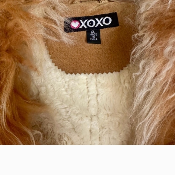 XOXO Penny Lane Mongolian Fur - Picture 3 of 5